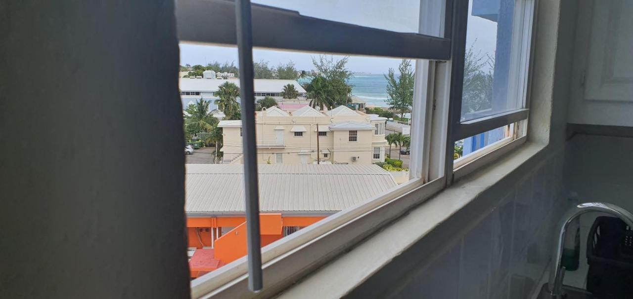 Hastings Towers 4D - Studio Apt Opp Beach Bridgetown Exterior photo